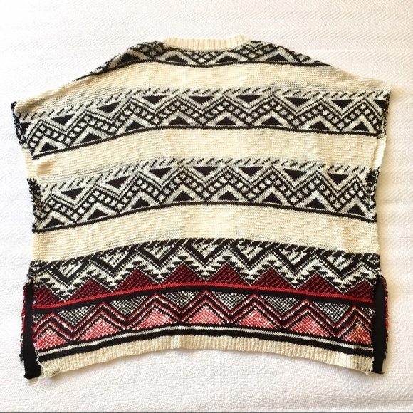 Almost Famous Aztec Short Sleeve Cardigan Sz S/M - Picture 8 of 8